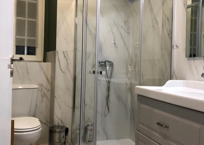 Quebra Costas House Albergue